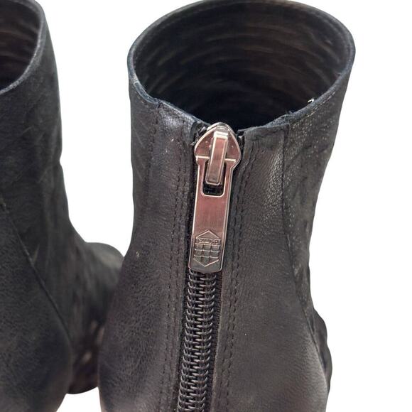 Vince Camuto Cutout Open Toe Bootie Black Size 8/38 - Picture 4 of 11